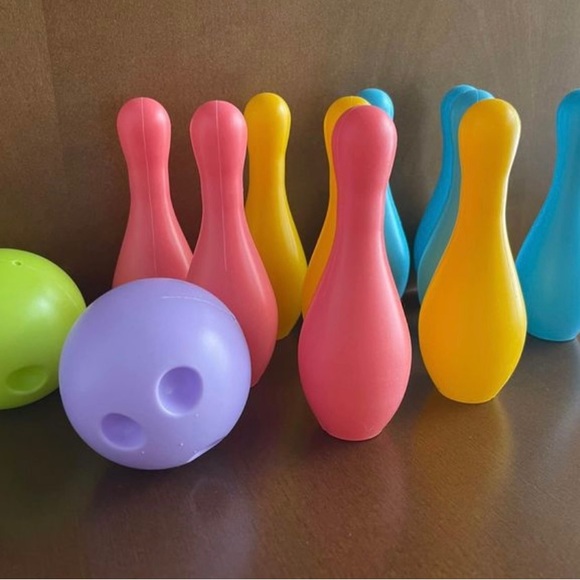 Bowling Party Backdrop - Picture 2 of 2